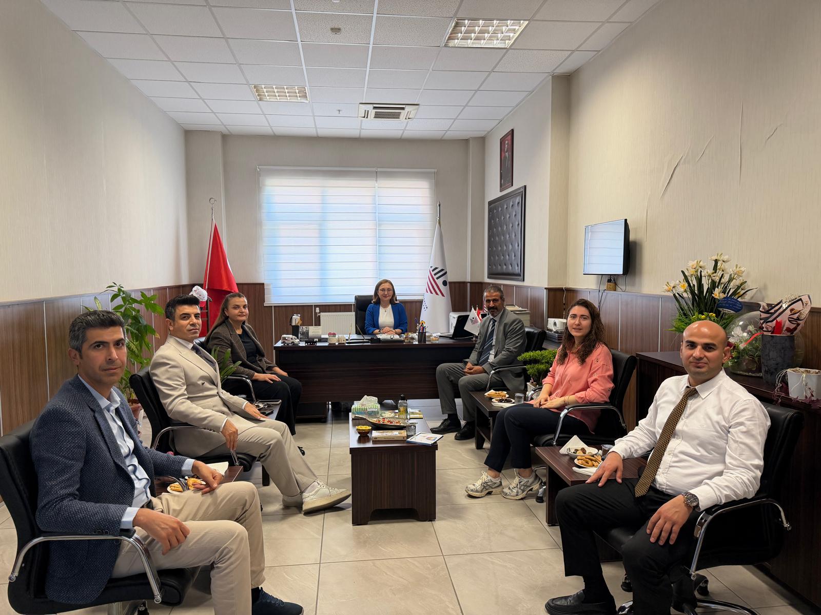 Yusuf Şerefoğlu Sağlık Bilimleri Fakültesinden Yüksekokulumuza Teşekkür ve İş Birliği Ziyareti